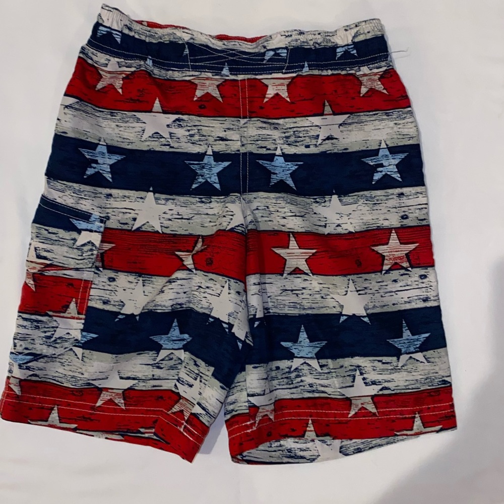 Boys Columbia Small 8 flag swim trunks